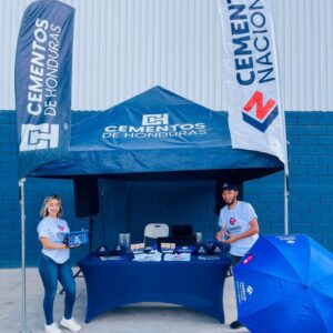 activacion btl en honduras con promotores de marca, stand publicitario